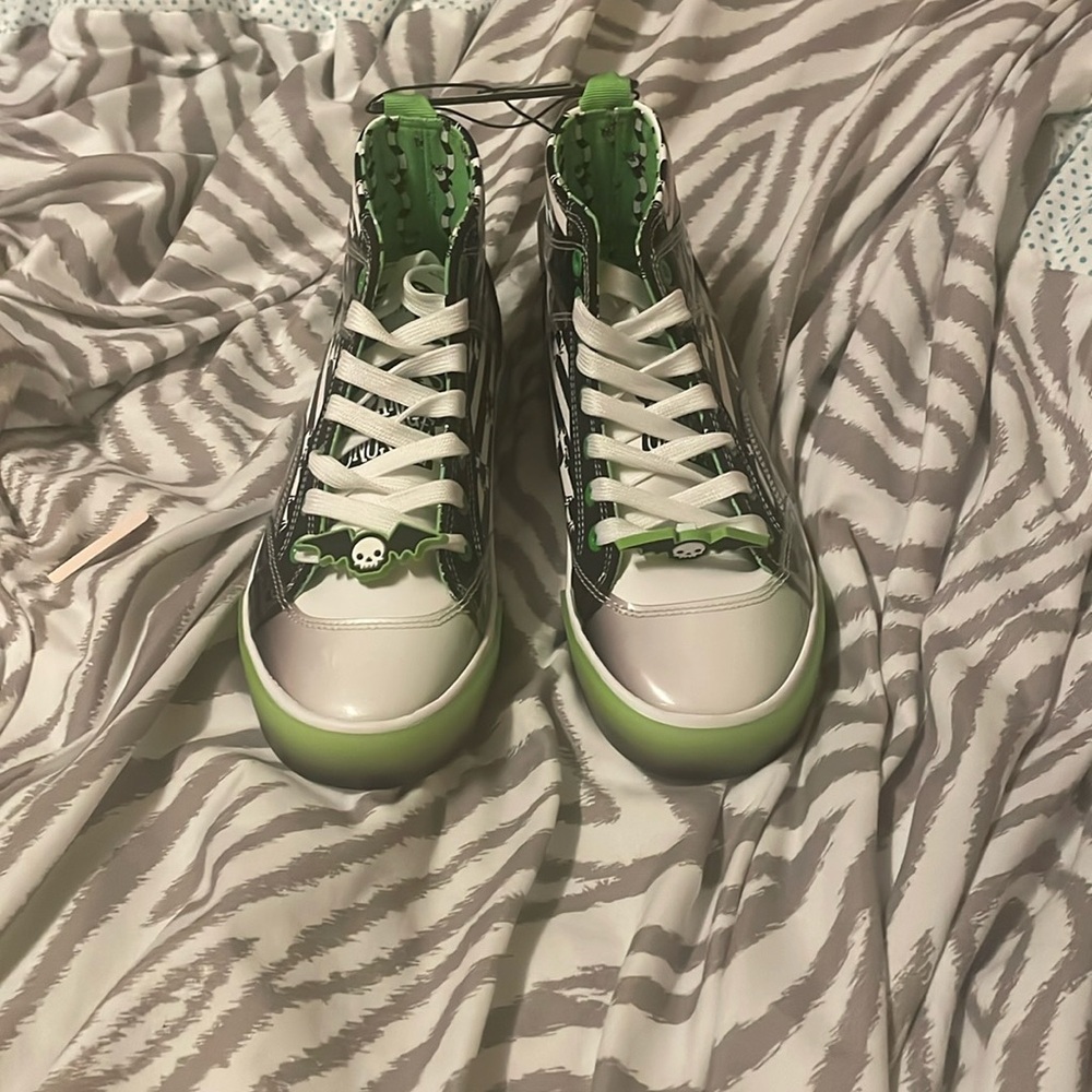 Ground Up Beetle Juice Beetlejuice Women's High Top Sneakers Sizes: 6